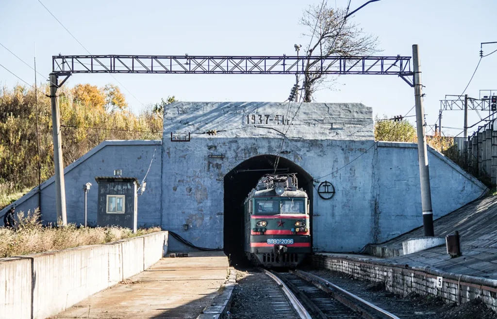 Kuznetsovskiy Tunnel, Russia